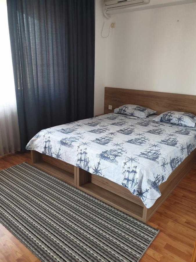 Poarta Apelor Hotell Sarichioi Exteriör bild